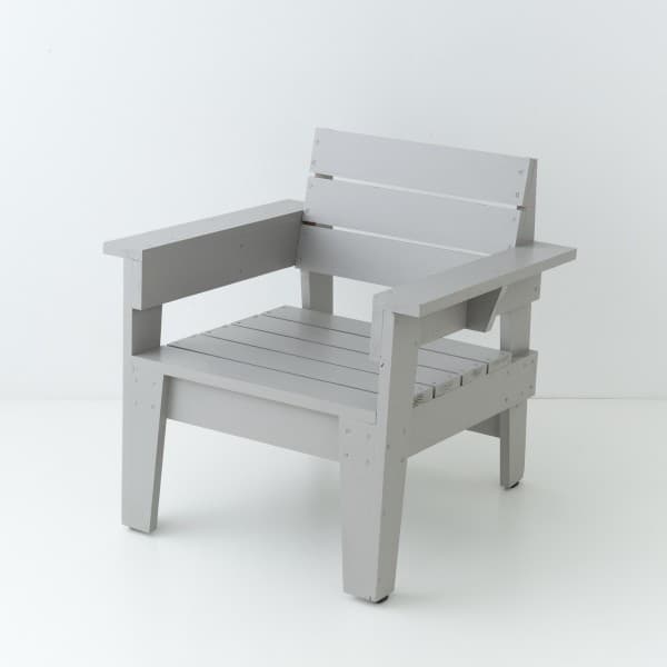 Fauteuil de jardin en mélèze laqué colombe syno