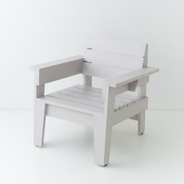 Fauteuil de jardin en mélèze laqué buvard extrême