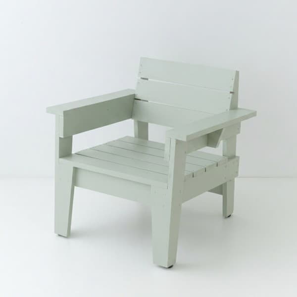 Fauteuil de jardin en mélèze laqué amande syno