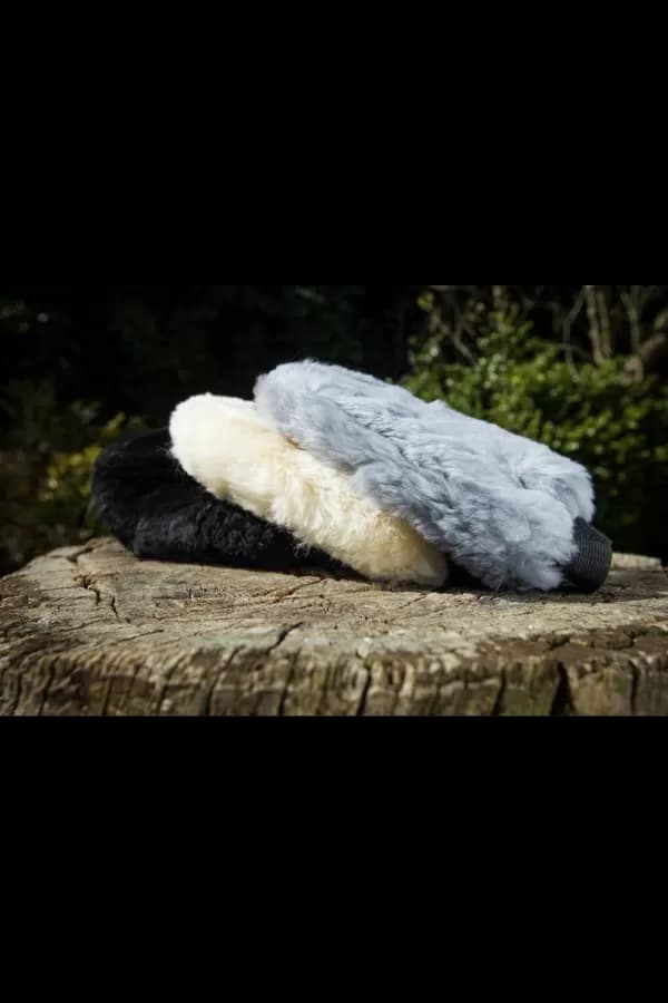 GANT DE PANSAGE EN MOUTON