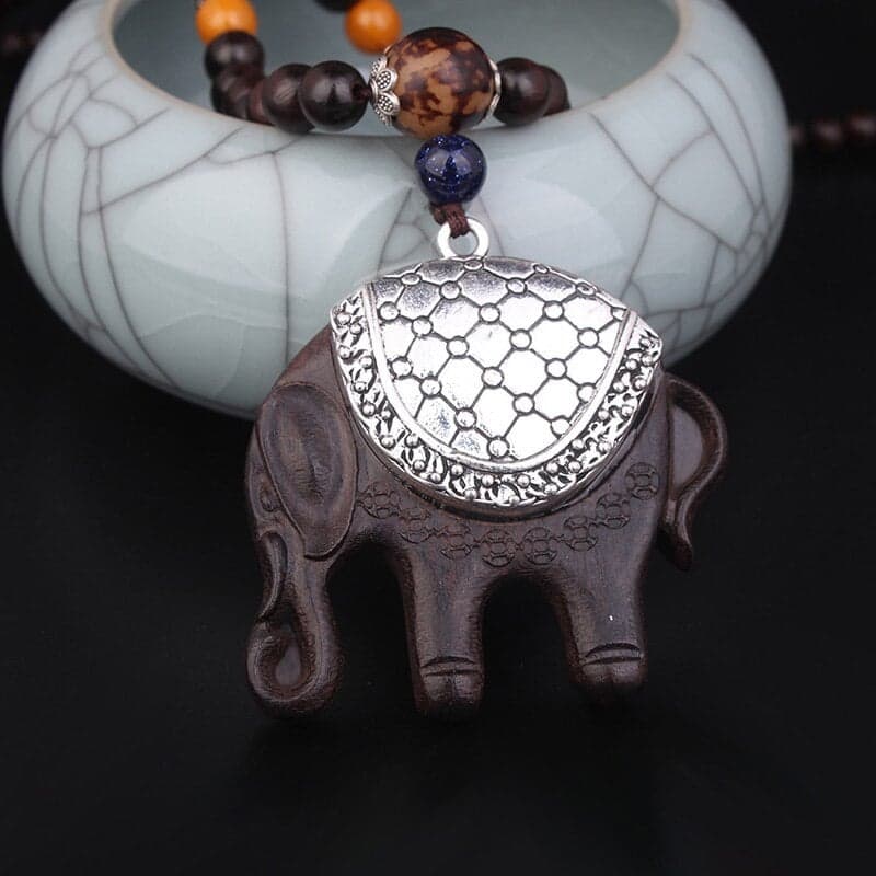 Collier en Bois Éléphant
