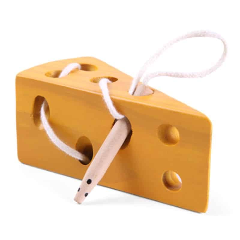 Jouet en bois en forme de fromage
