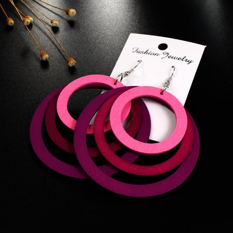 Boucles d'oreilles bois en forme de cercles superposés Multicolore