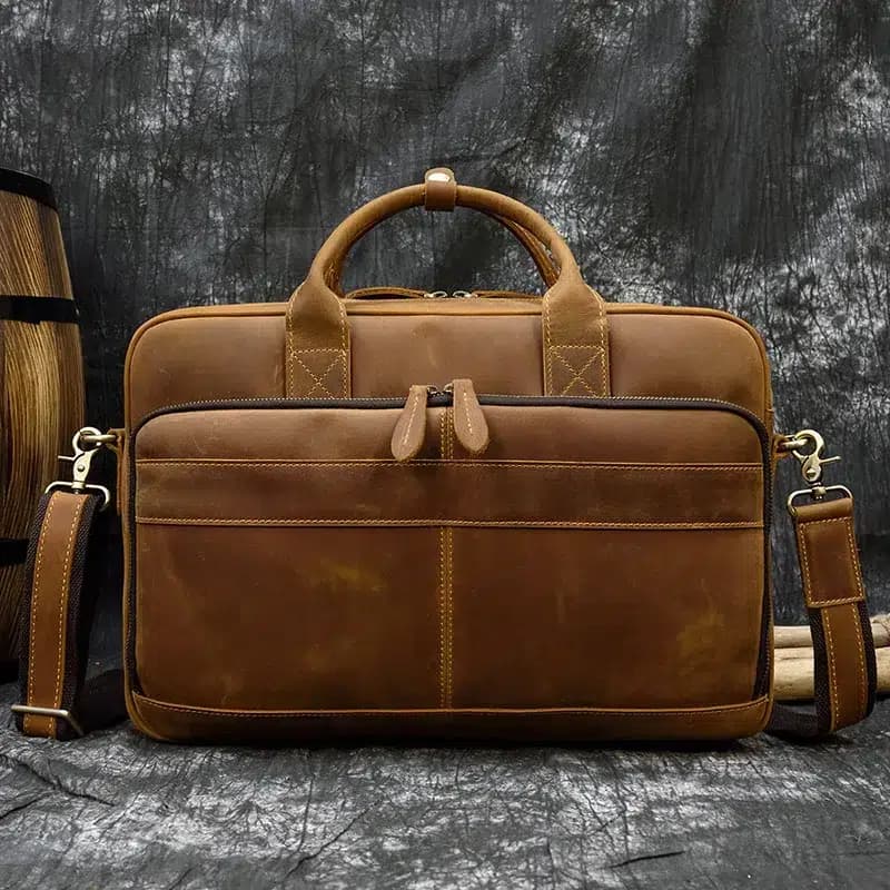 Donkerbruine leren tas met schouderriem (Modèle: Bruin)