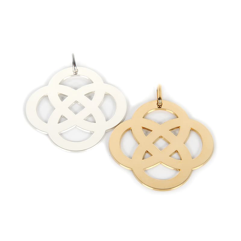 COLLIER  PENDENTIF ROSACE