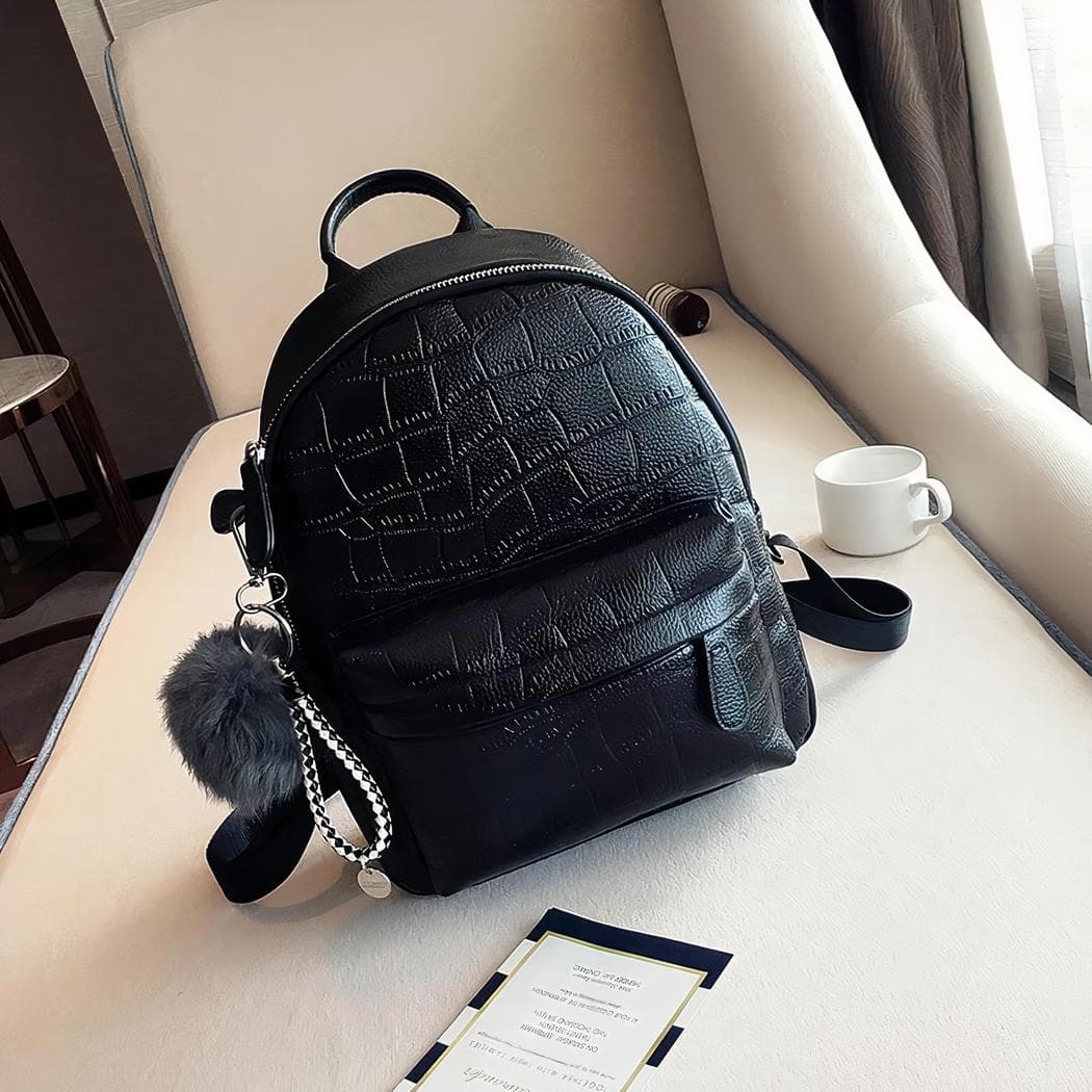 Petit sac à dos en similicuir avec pompon tout doux - noir,s