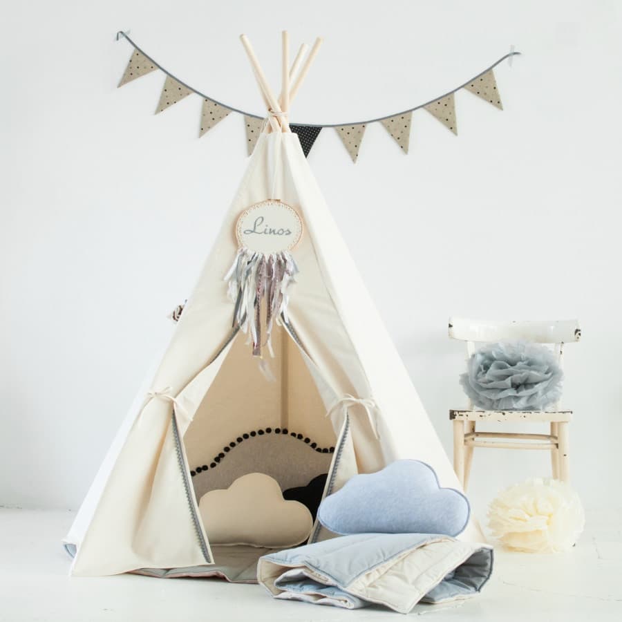 Tipi avec pompons gris