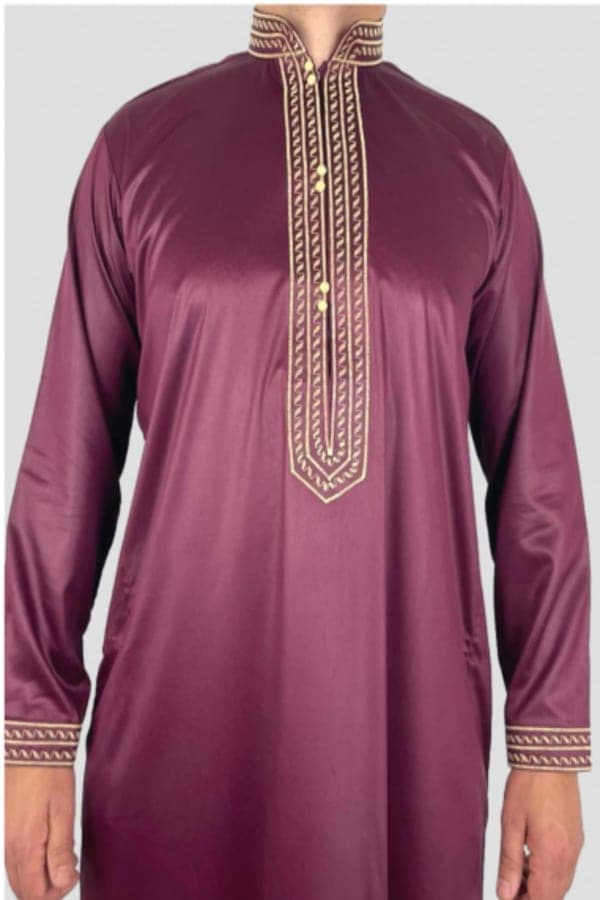 Qamis sultan bordeaux avec broderie