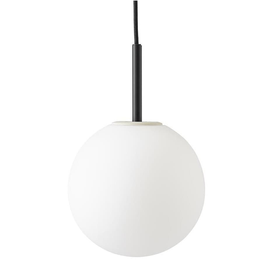 Lampe suspendue globe en verre opalin blanc - Acier peint par poudrage noir mat
