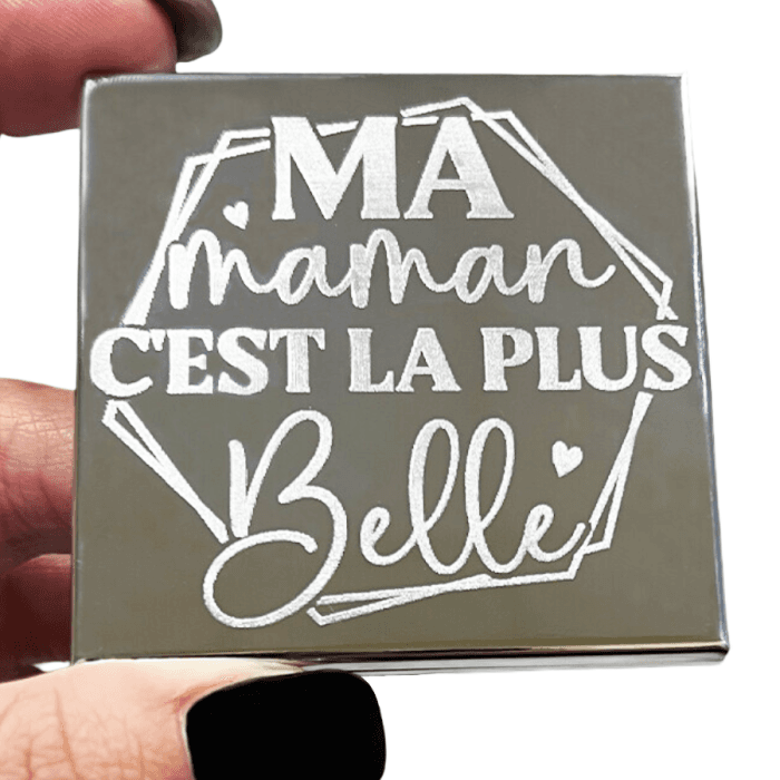 Miroir de poche pliable gravé pour les mamans