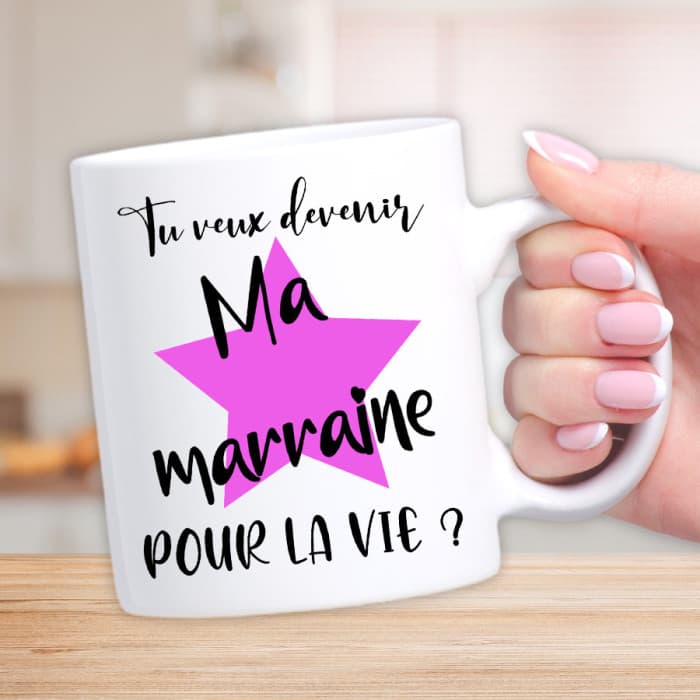 Mug étoile pour une demande originale à la future marraine