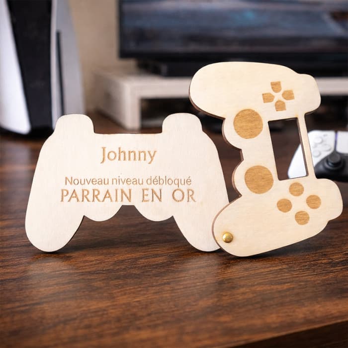 Plaque en bois personnalisée manette console rotative – Demande originale gamer