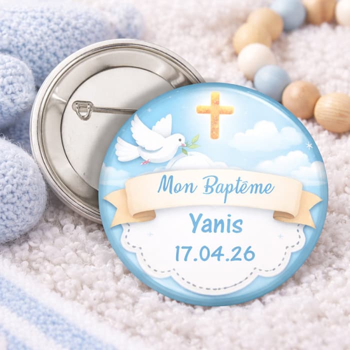 Badge baptême personnalisé bleu – prénom & date