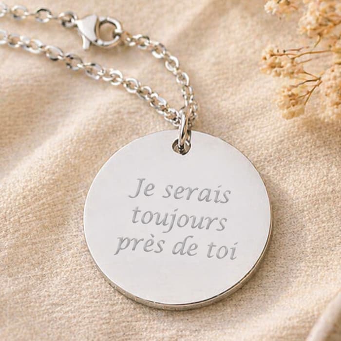Collier rond gravé