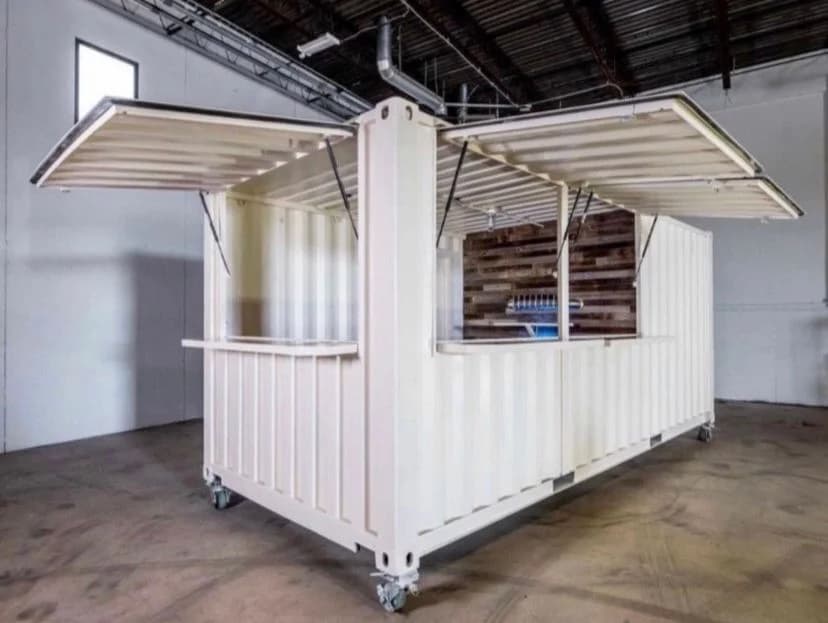20-Fuß Event-Bar-Container – große Servicetheke, sofort einsatzbereit