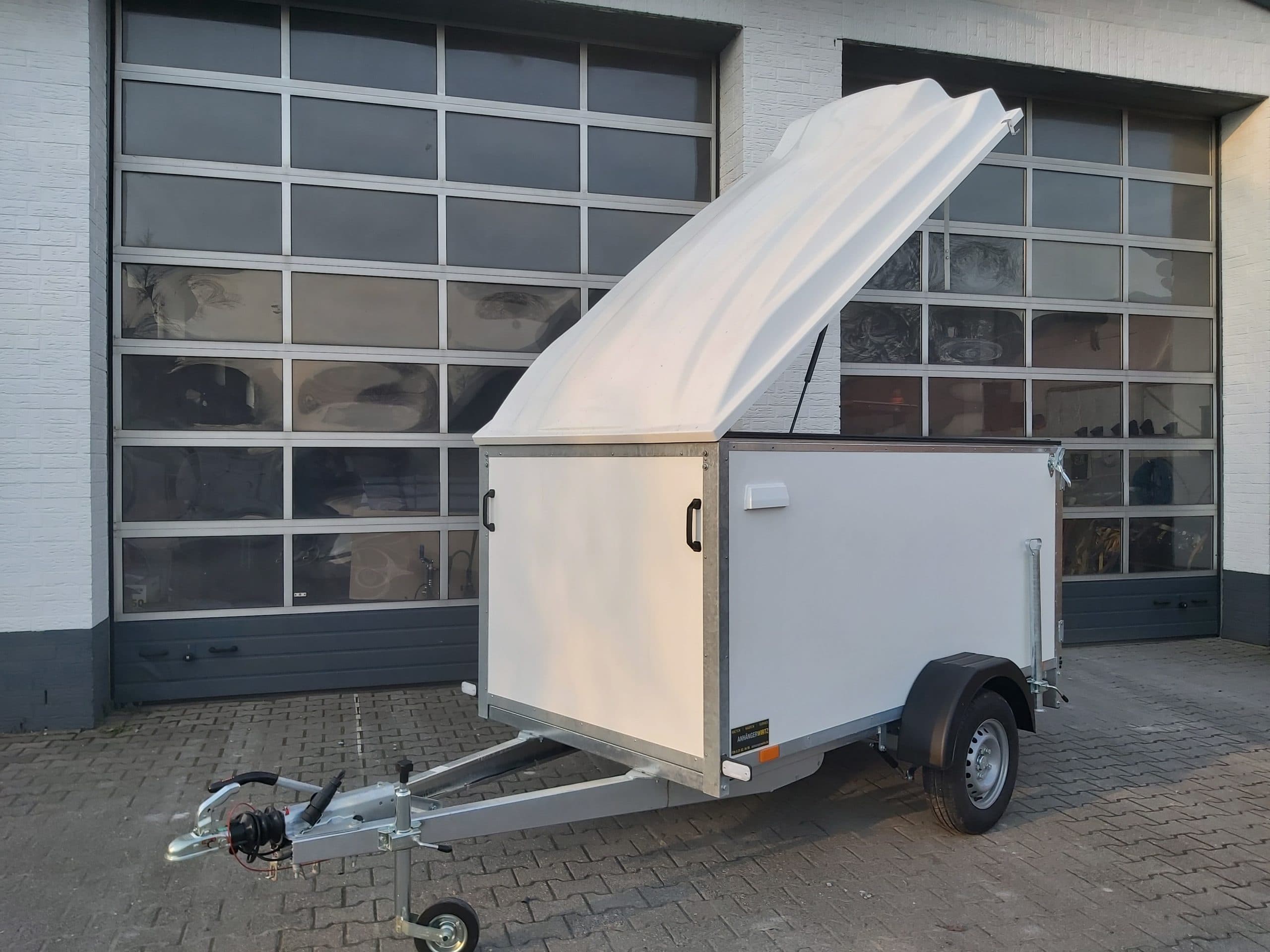 Kargo TFDL 250.00 – remorque fourgon à couvercle 245 × 130 × 140 cm – PTAC 1 300 kg – portes arrière