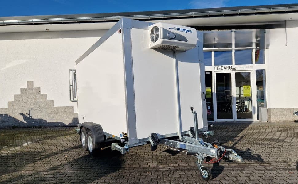 Frioliner AZK 3540/180 – remorque congélateur 386 × 170 × 200 cm – PTAC 3 500 kg – jusqu’à −18 °C