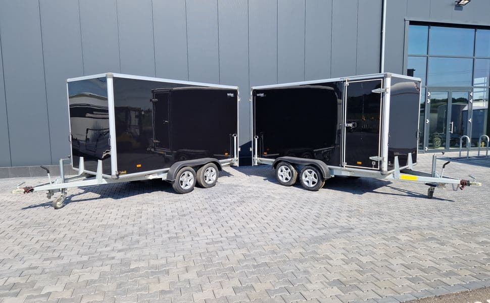 Variant 2517 C4 Edition Black – remorque fourgon avec porte latérale 346 × 168 × 188 cm – PTAC 2 500 kg