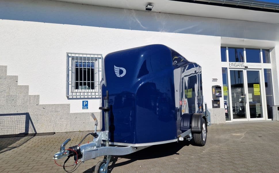 Debon Cargo 1300 – remorque fourgon polyester bleu royal avec porte latérale 300 × 152 × 168 cm – PTAC 1 300 kg