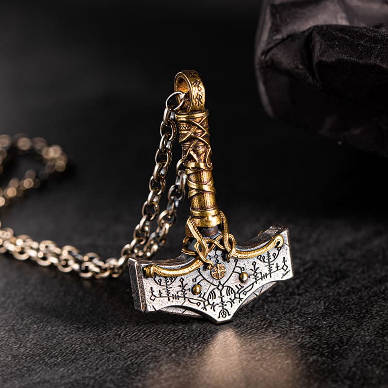 Collier Viking marteau avec runes