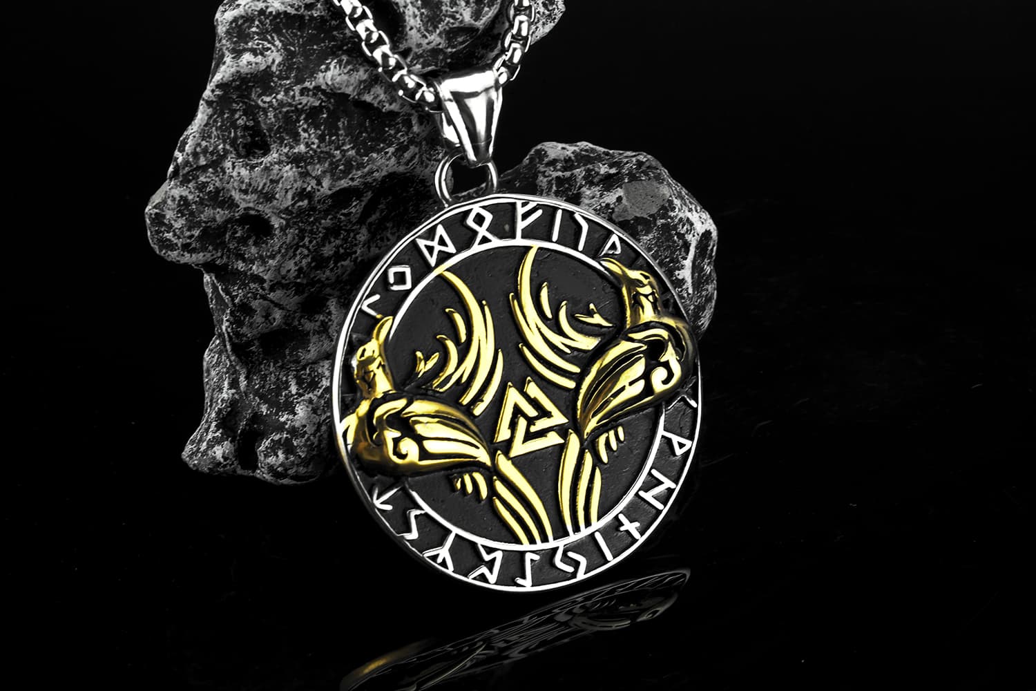 Collier viking Huginn et Muninn doré