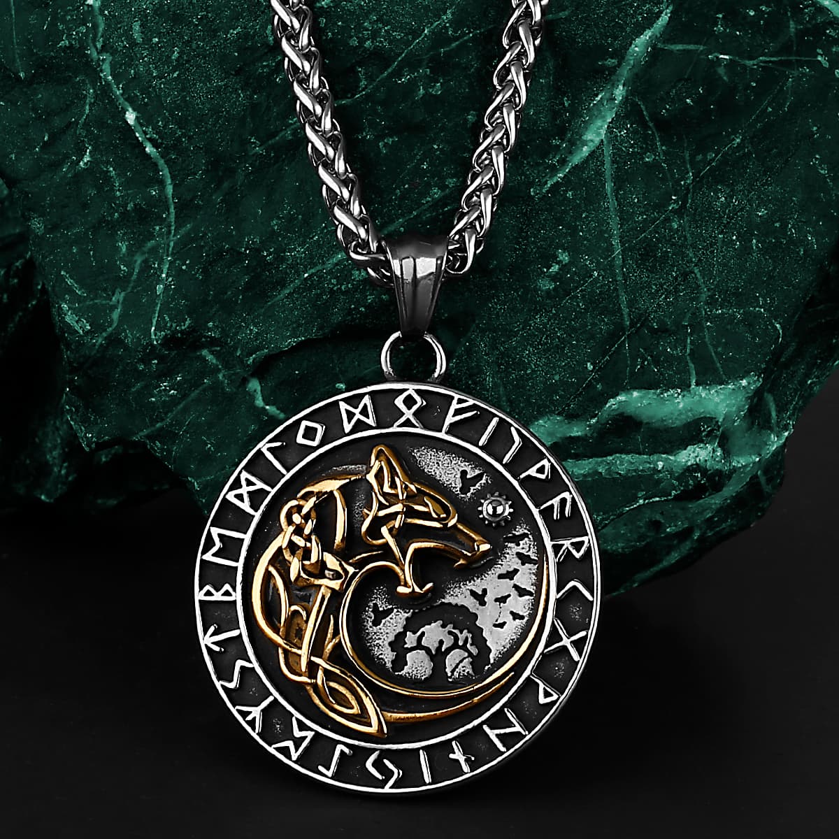 Collier viking Loup Géant Doré