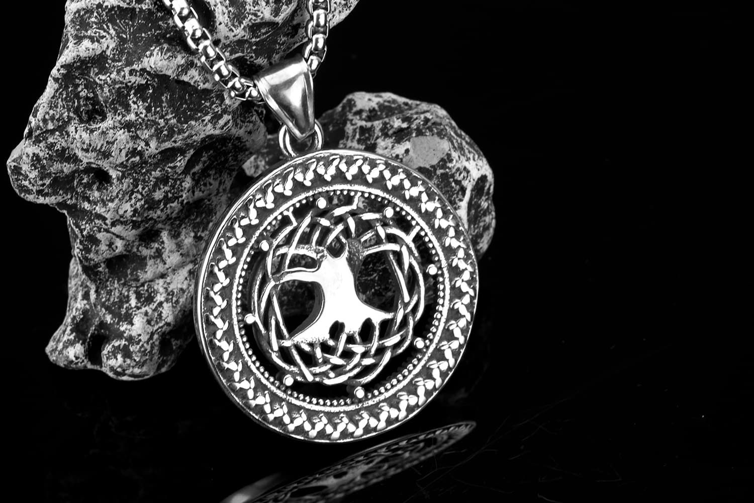 Collier viking Yggdrasil