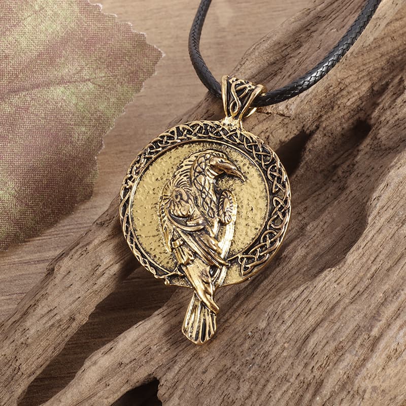 Collier viking corbeau d'Odin doré