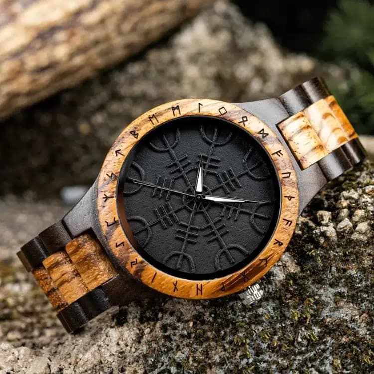 Montre en Bois Vegvisir