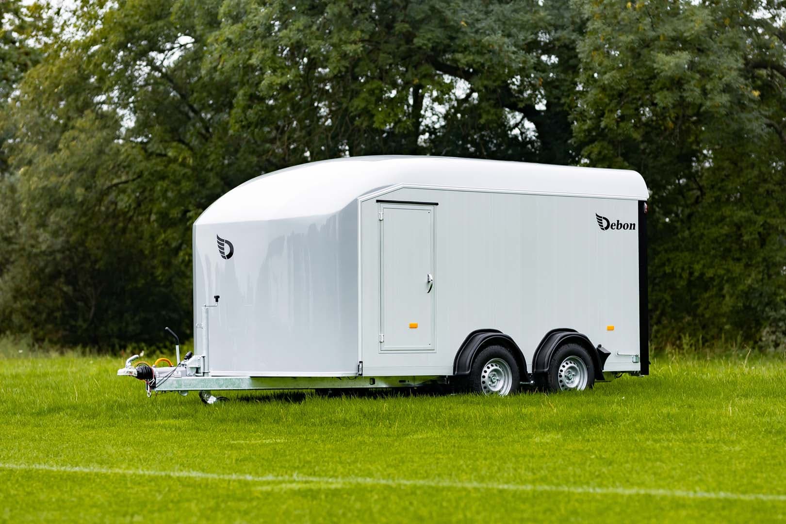 Debon Roadster 800 Kofferanhänger