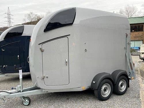 Neuer Bockmann Comfort Pferdetransporter fĂŒr 2 Pferde