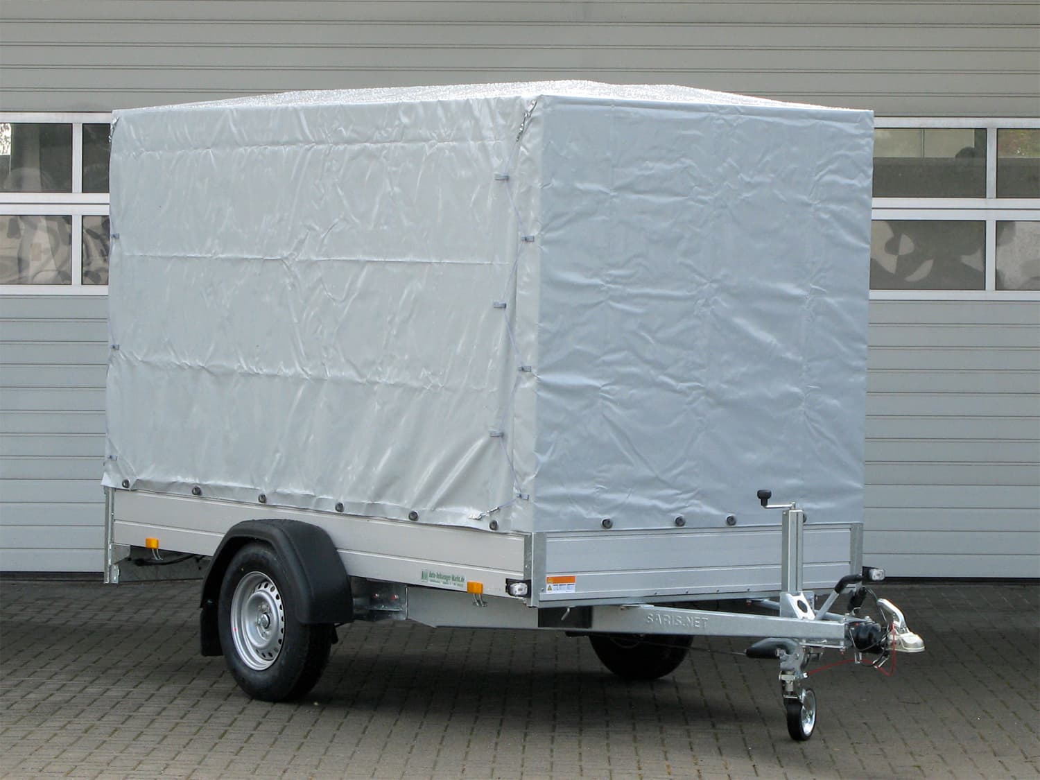 SARIS MP 305 153 1500 1 zeildoek carrosserie 1800 mm, 100 km/u