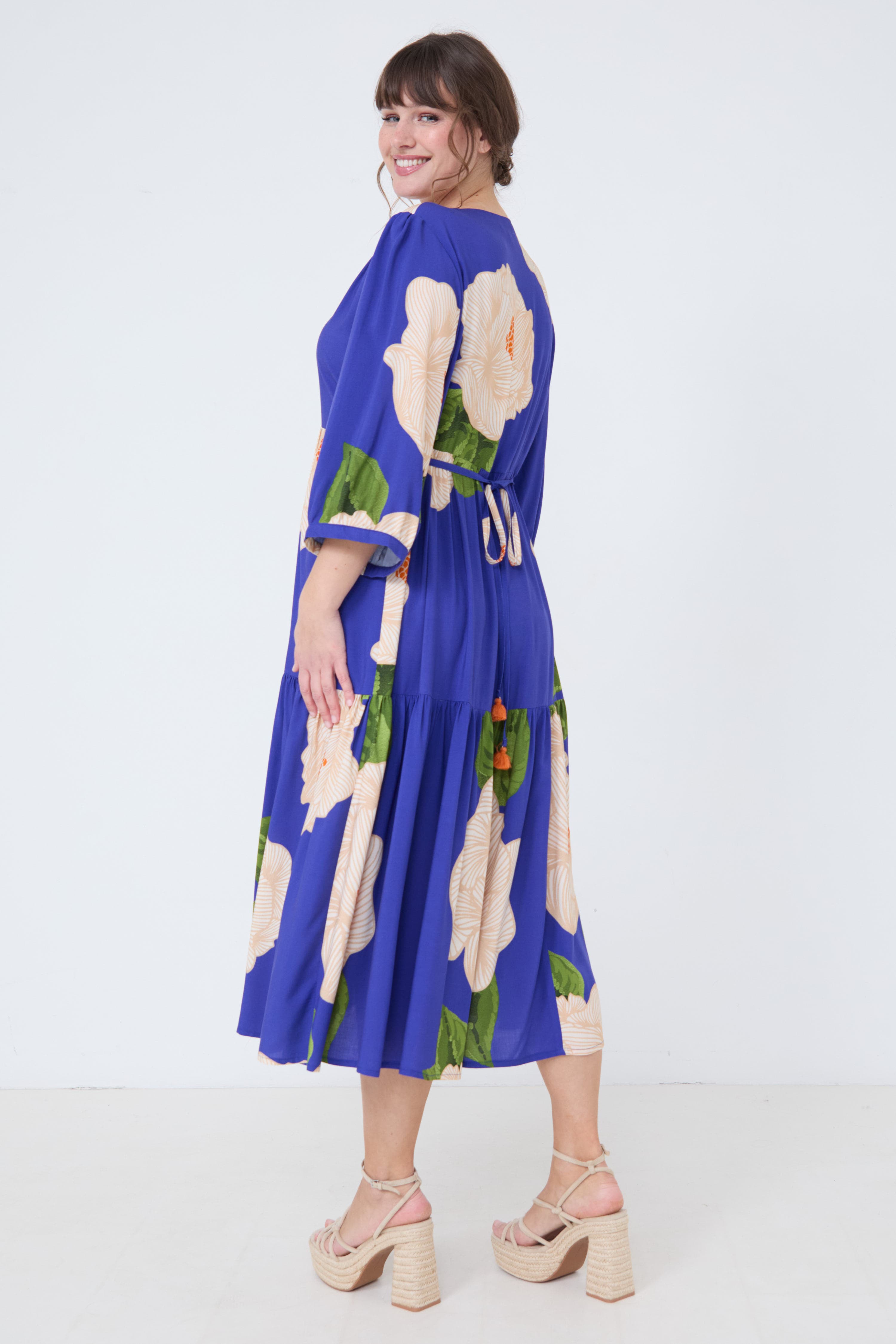 Robe longue en motif floral