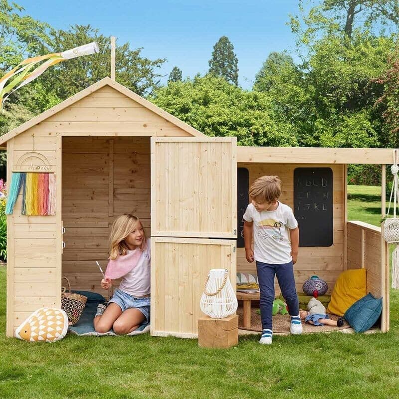 Cabane en bois avec préau pour enfants – Sarah