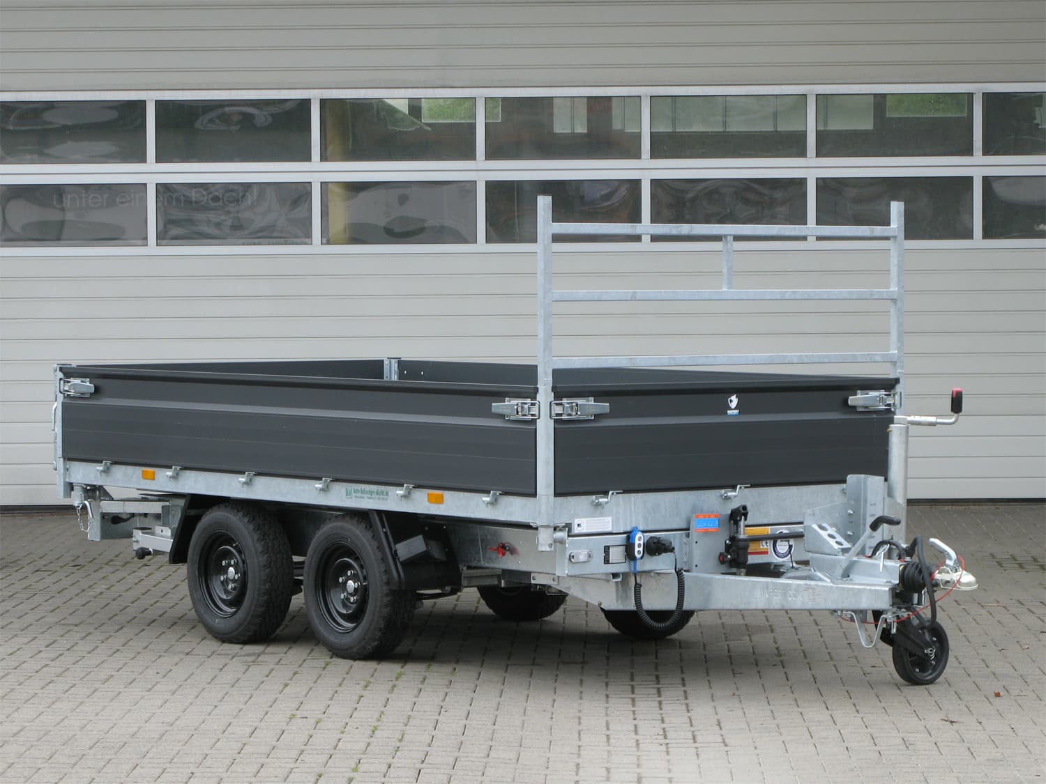 Hapert Cobalt Plus 3500 Facelift Modell 2024 – LED Parabelfederung