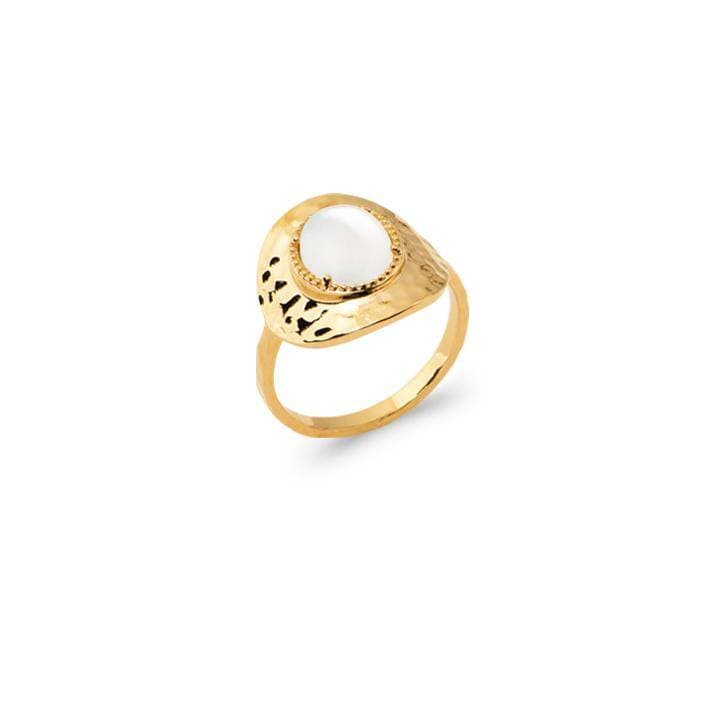 Bague plaqué or pierre de lune sur pastille martelée - 56