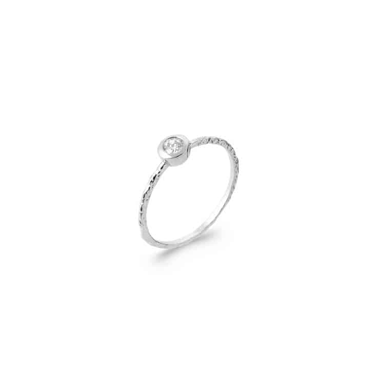 Bague fine martelée zircon blanc argent rhodié - 56