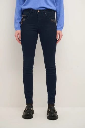 JEAN BLEU ET RIVETS CREAM 6525