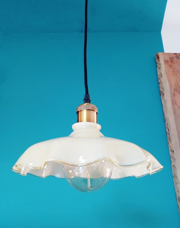 Suspension laiton opaline dentelle beige en verre VENDU - Abat-jour seul