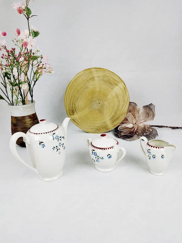 Service à café en porcelaine