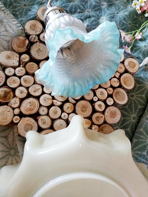 Suspension opaline tulipe dentelle bleue - Abat-jour seul