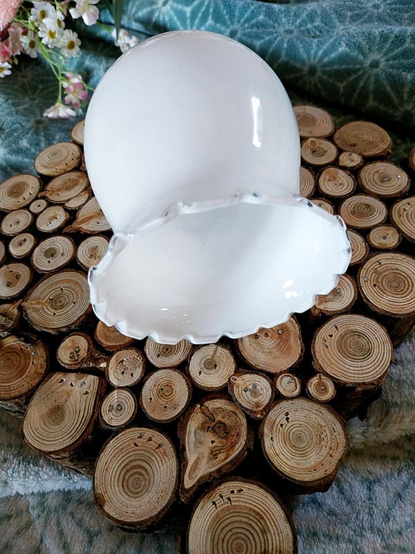 Abat-jour petite opaline tulipe lisse blanche