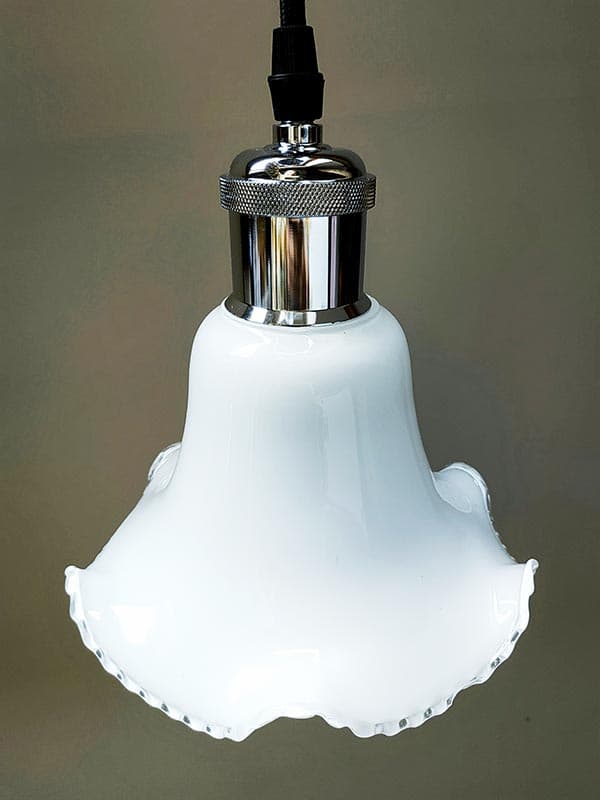 Suspension opaline juponnée lisse blanche VENDU