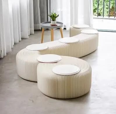 6 sièges en un seul tabouret pliable (42x31 cms) : l'astuce écologique pour un ultime gain de place que vous devez connaître - 6 people-white