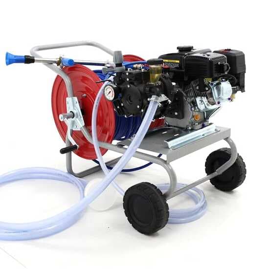 Groupe motopompe de pulvérisation thermique Comet APS 41 moteur essence Loncin 5,5 HP et chariot