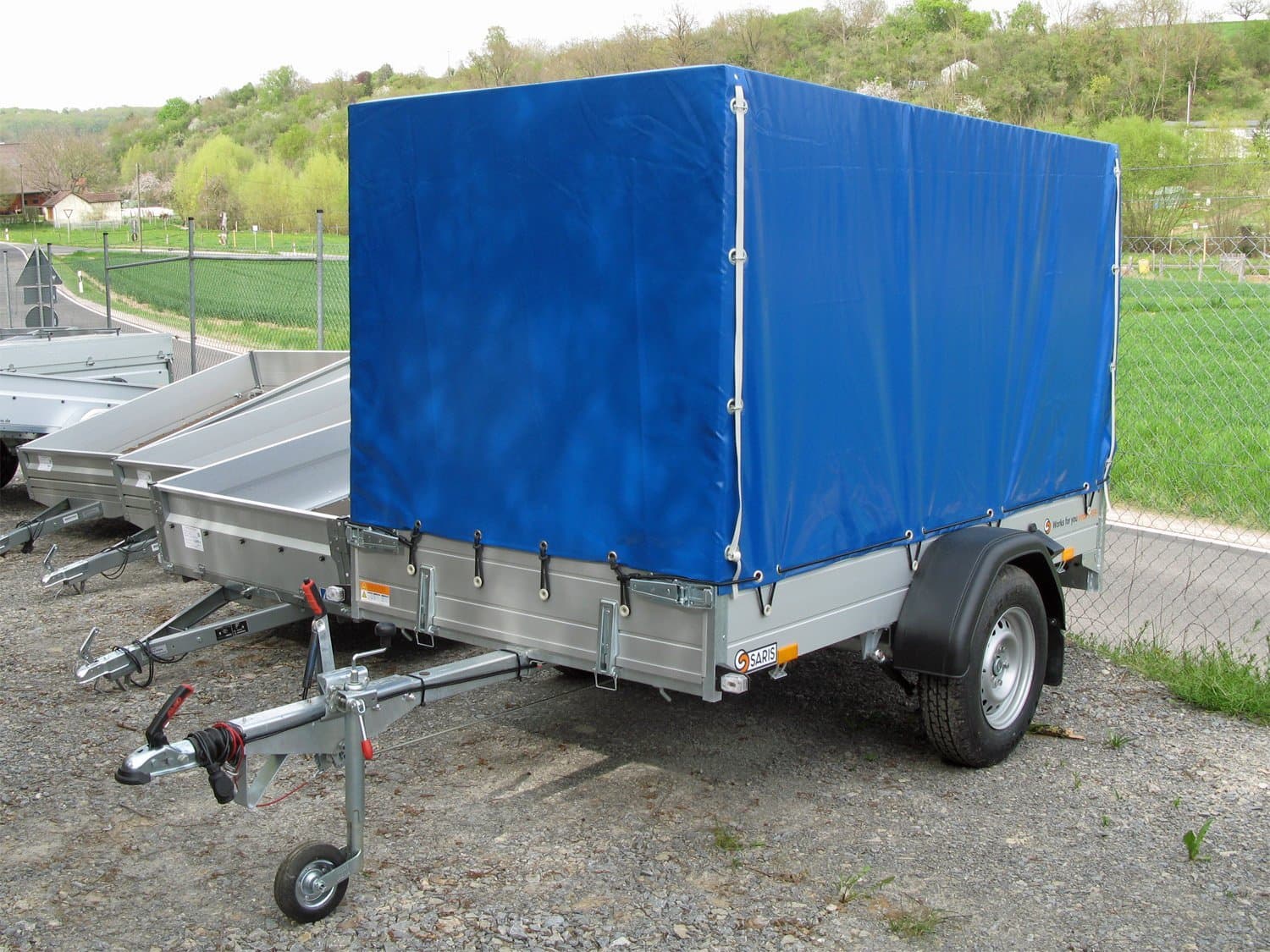 Planenanhänger SARIS MP 255 133 1350, 1 Höhe 150 cm, 100 km/h