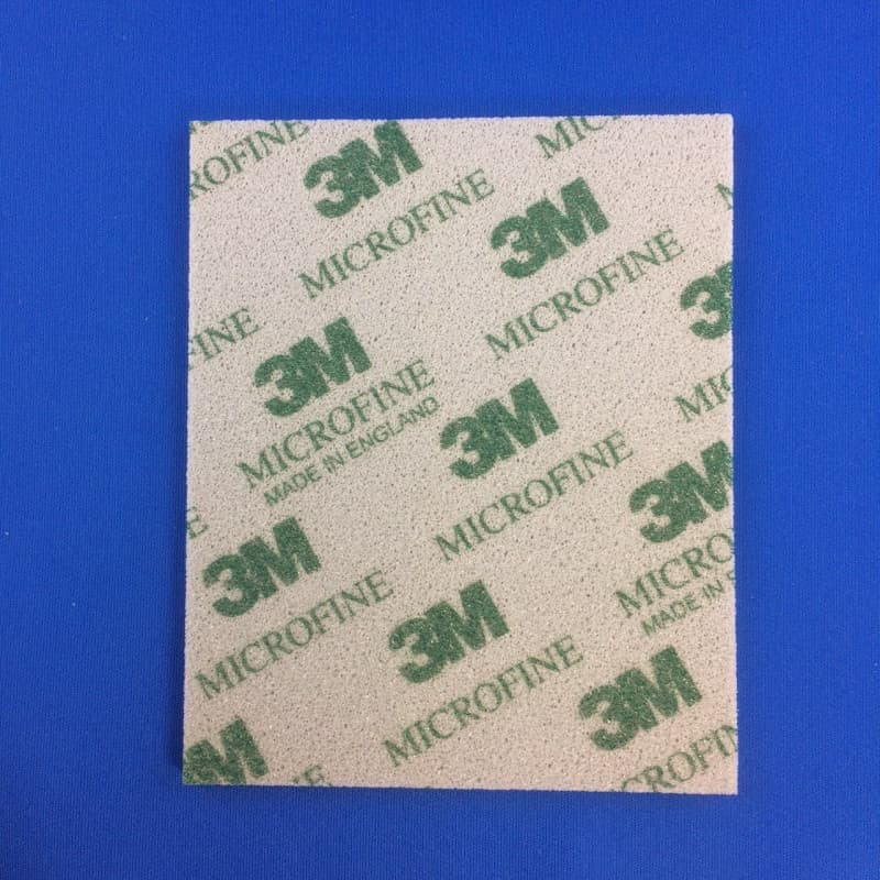 3M 02600 Softback Eponge de Ponçage Souple - 115 x 140 mm - Micro fin