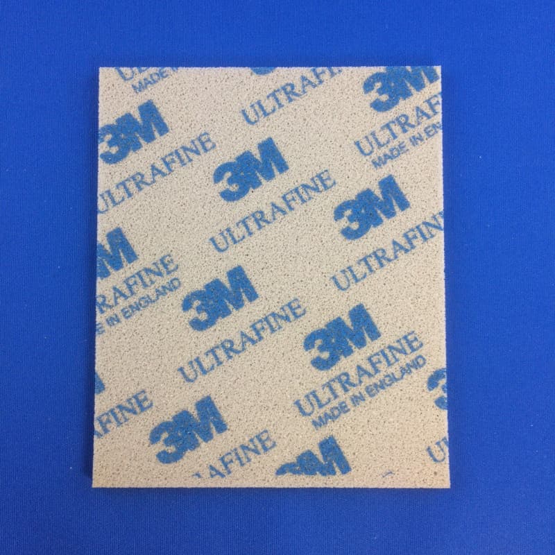 3M 02601 Softback Eponge de Ponçage Souple - 115 x 140 mm - Ultra Fin