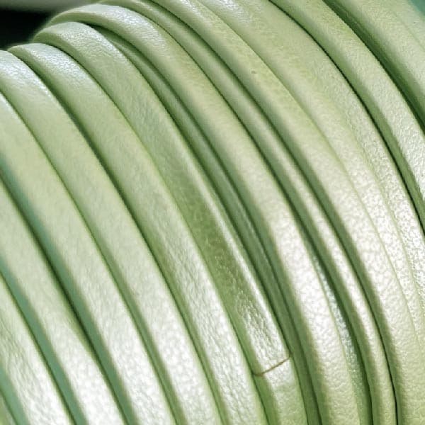 Cuir plat 3mm doublé amande metal