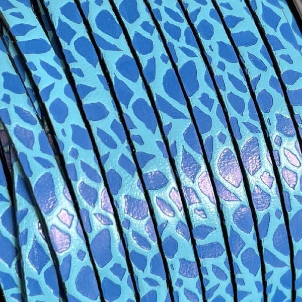 Cuir plat 5mm imprime animal bleu ciel et bleu